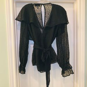 Top Shop- Lacy, modern blouse